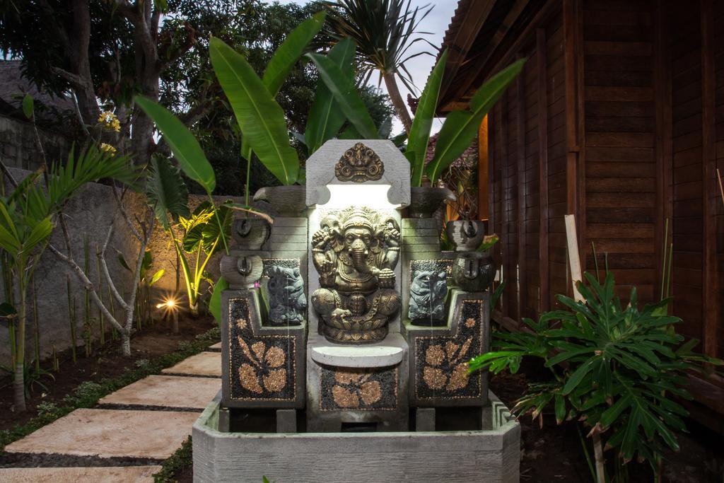 Hotel Seaside Huts Lembongan Exterior foto